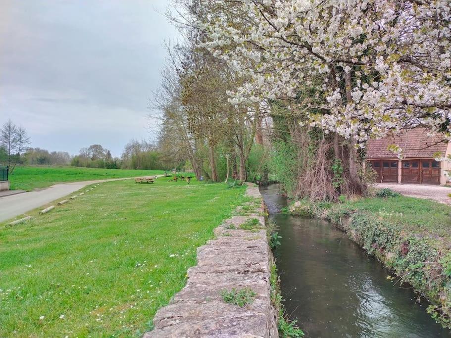 Gite La Vie Au Vert Spacieux Et Autonome Malay-le-Grand Exteriér fotografie